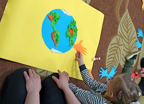 Grafika 10: Dzień Ziemi