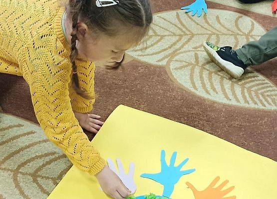 Grafika 12: Dzień Ziemi