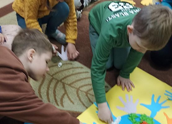 Grafika 14: Dzień Ziemi