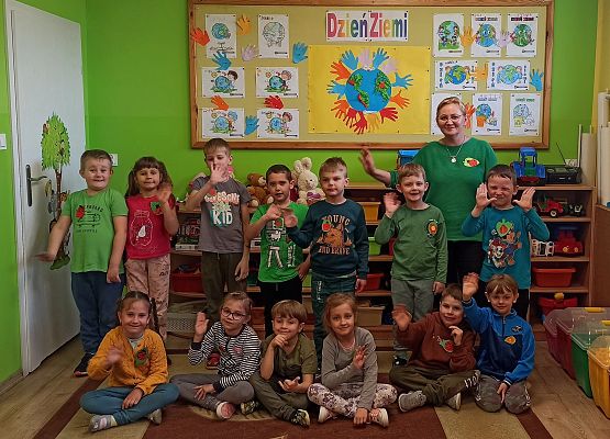 Grafika 2: Dzień Ziemi