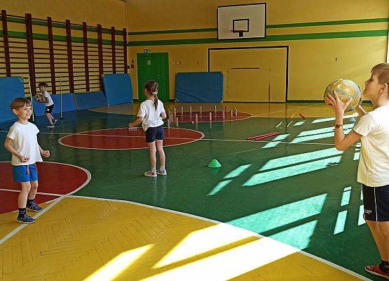 Grafika 22: Ćwiczenia gimnastyczne.