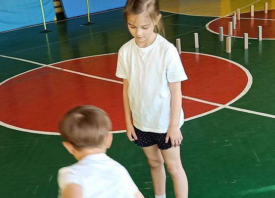 Grafika 35: Ćwiczenia gimnastyczne.