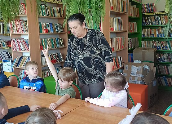 Grafika 1: Dzień Książki