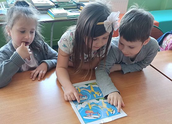 Grafika 7: Dzień Książki