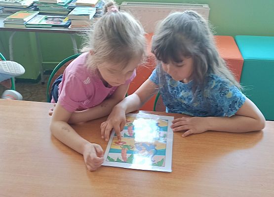 Grafika 8: Dzień Książki