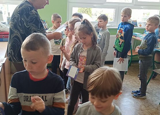 Grafika 13: Dzień Książki