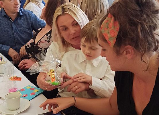 Grafika 13: Dzień Mamy i Taty