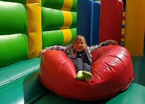 Grafika 13: ŚWIĘTO DZIECI