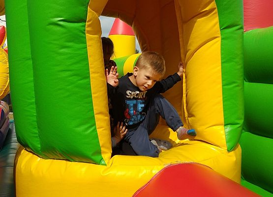 Grafika 16: ŚWIĘTO DZIECI