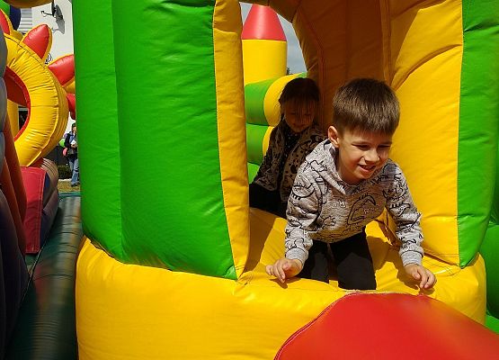 Grafika 17: ŚWIĘTO DZIECI