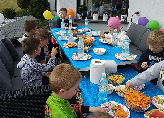 Grafika 19: ŚWIĘTO DZIECI