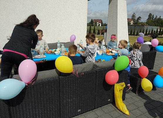 Grafika 24: ŚWIĘTO DZIECI