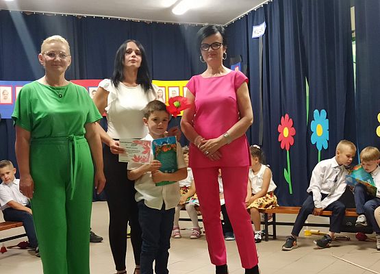 Grafika 22: Uroczystość zakończenia roku szkolnego