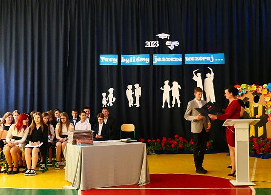 Grafika 34: Pożegnanie klas ósmych