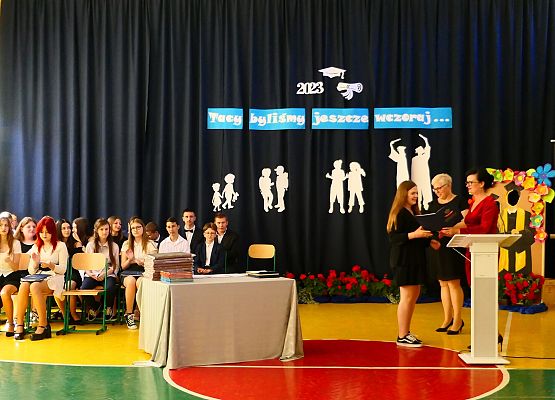 Grafika 42: Pożegnanie klas ósmych