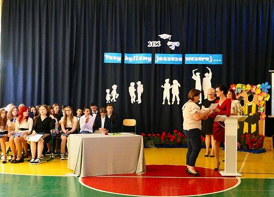 Grafika 71: Pożegnanie klas ósmych