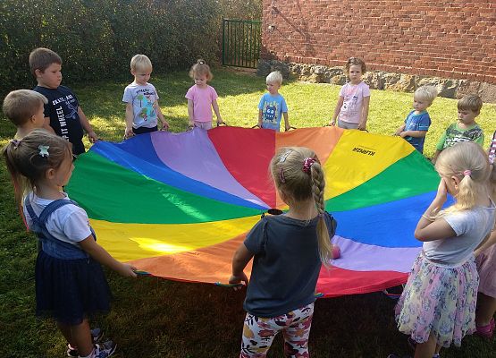 Grafika 16: WITAMY NOWY ROK W PRZEDSZKOLU