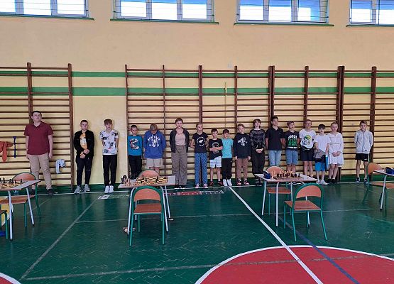 Grafika 3: Podwójne Mistrzostwo Gminy w Szachach Drużynowych!!!