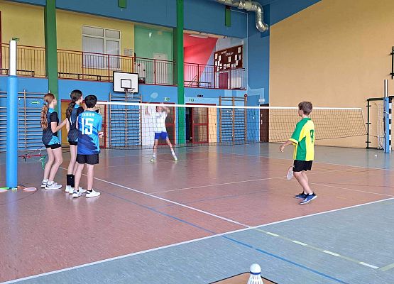 Chłopcy z naszej szkoły Mistrzami Gminy w Badmintonie (Igrzyska Młodzieży) grafika