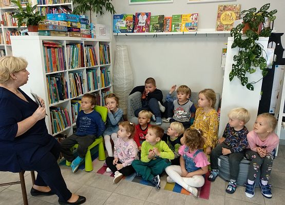 Grafika 2: W BIBLIOTECE