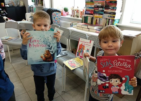 Grafika 3: W BIBLIOTECE