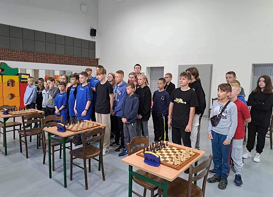 Mistrzostwo powiatu i awans do półfinału wojewódzkiego w szachach drużynowych. grafika