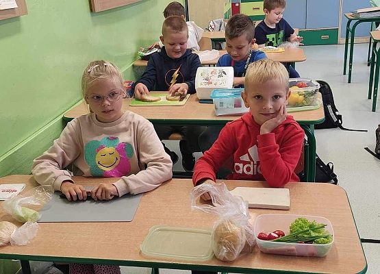 Szkoła gotowania w kl. II grafika