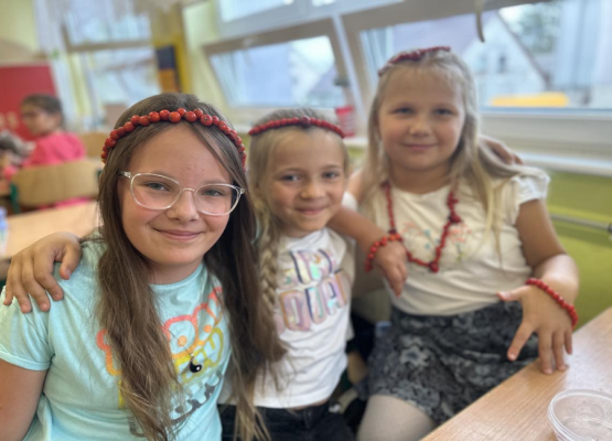 Tworzenie biżuterii w klasie III grafika