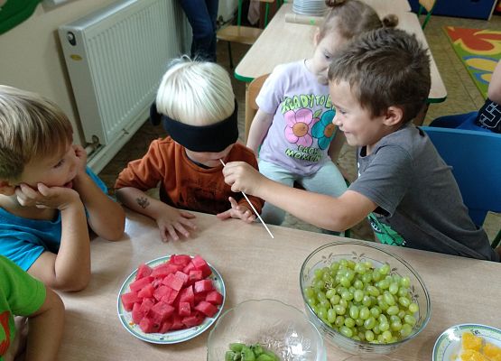 Grafika 8: OWOCOWY TYDZIEŃ