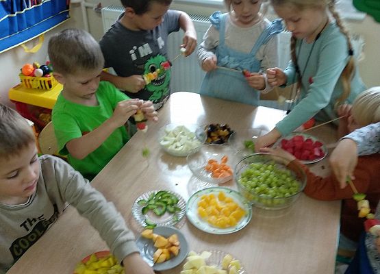 Grafika 14: OWOCOWY TYDZIEŃ