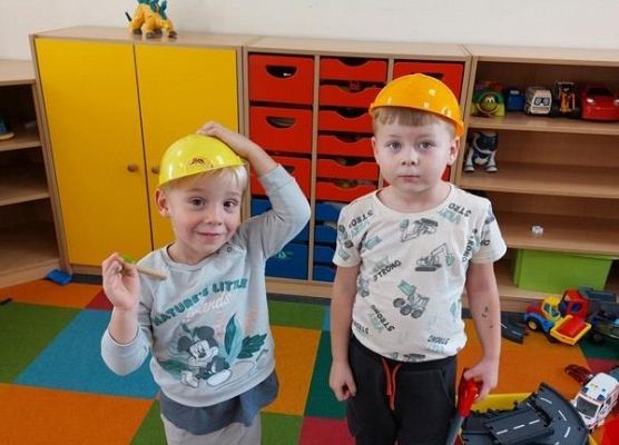 Grafika 3: ROZPOCZYNAMY NOWY ROK SZKOLNY