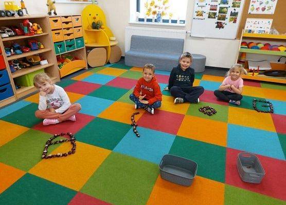 Grafika 28: DARY  JESIENI