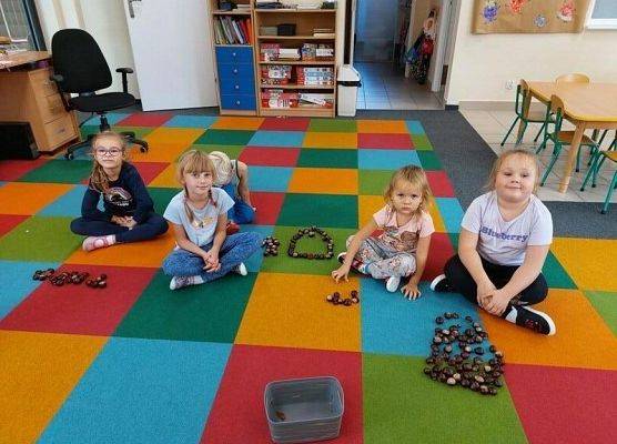 Grafika 30: DARY  JESIENI