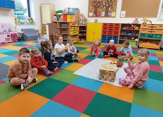 Grafika 3: DARY  JESIENI