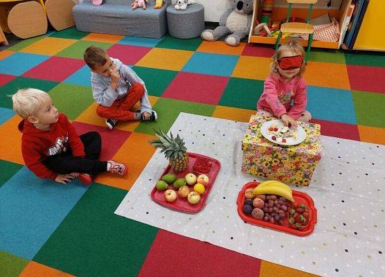 Grafika 10: DARY  JESIENI