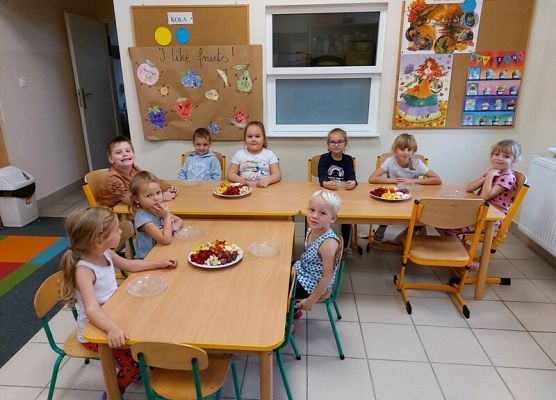 Grafika 18: DARY  JESIENI