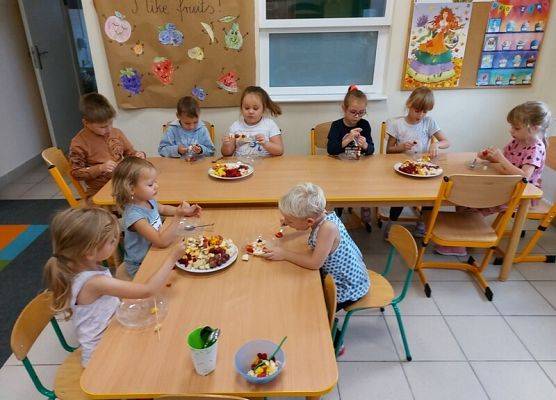 Grafika 22: DARY  JESIENI