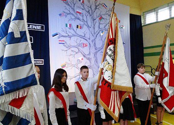 Uroczystość 20lecia nadania imienia Szkole Podstawowej w Garczegorzu.