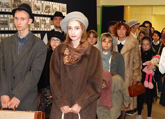 Uroczystość 20lecia nadania imienia Szkole Podstawowej w Garczegorzu.