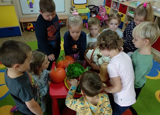 Grafika 7: NA STRAGANIE