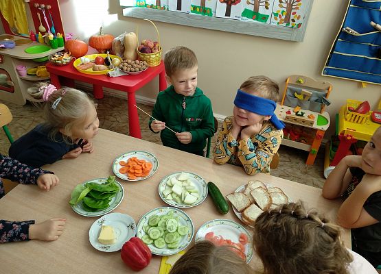 Grafika 12: NA STRAGANIE