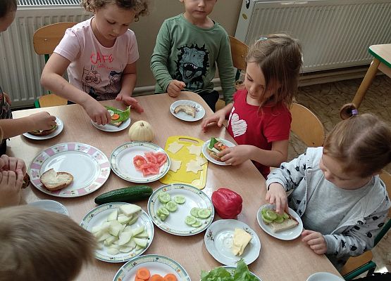 Grafika 14: NA STRAGANIE