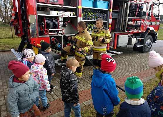 Grafika 13: Z WIZYTĄ U STRAŻAKÓW