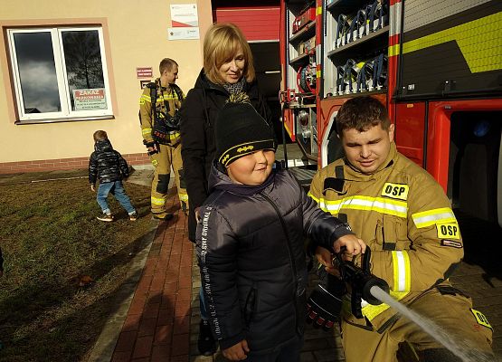 Grafika 29: Z WIZYTĄ U STRAŻAKÓW