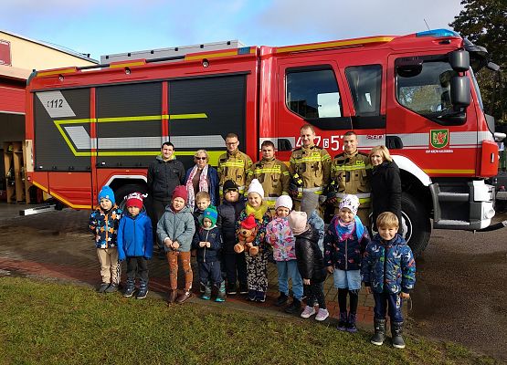 Grafika 32: Z WIZYTĄ U STRAŻAKÓW