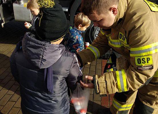 Grafika 35: Z WIZYTĄ U STRAŻAKÓW