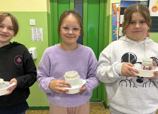 Uczniowie klasy III założyli hodowlę fasoli