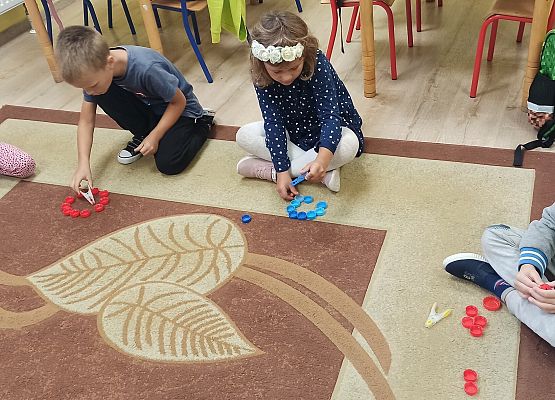 Grafika 5: Ćwiczymy małą motorykę.