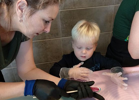 Grafika 17: SŁODKA WYCIECZKA