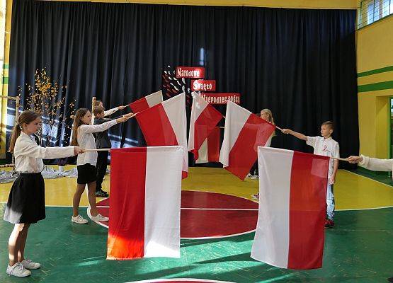 Grafika 27: 11 Listopada - Dzień Niepodległości